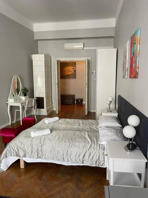 Florianska Grand Apartment 2 Krakow Exterior photo