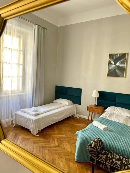 Florianska Grand Apartment 2 Krakow Exterior photo