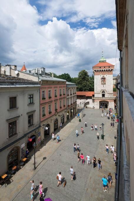 Florianska Grand Apartment 2 Krakow Exterior photo